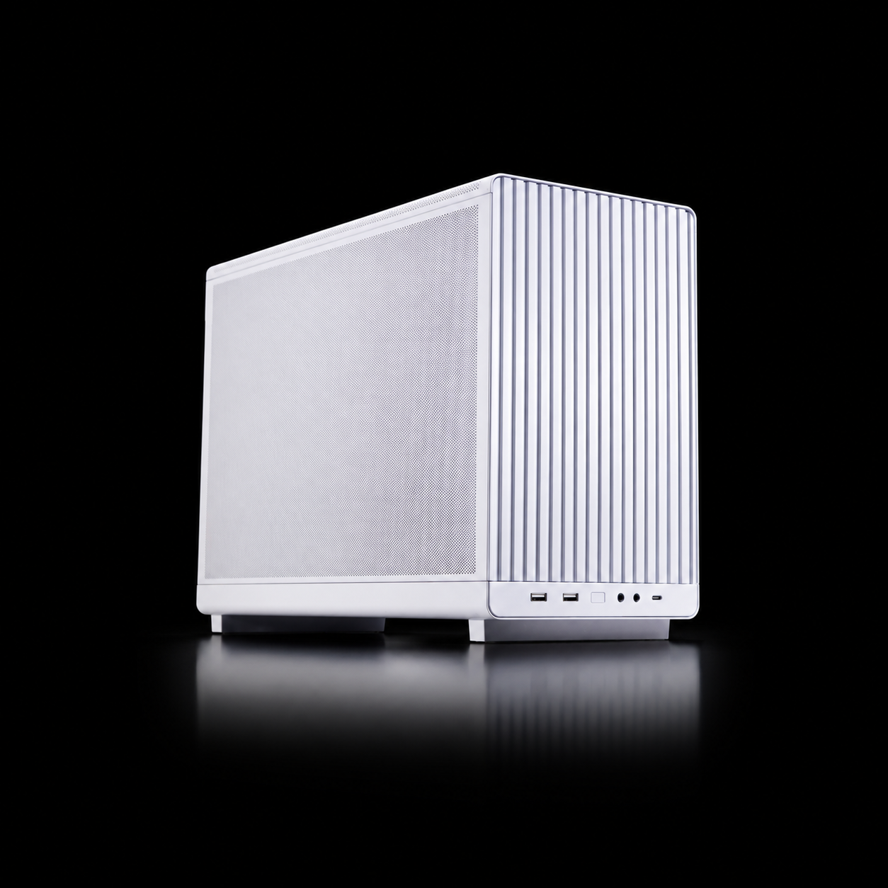 AVLANO MINI PRO High End PC, Intel Core Ultra 9, 24-Core, RTX 5090, White Ed.